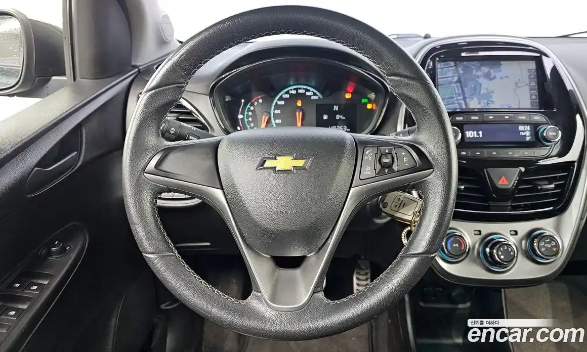 Chevrolet Spark 2016 1.0 робот в Москве, фото 14