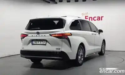 Toyota Sienna 2024 2.5 гидро в Москве № 1249997, миниатюра 2