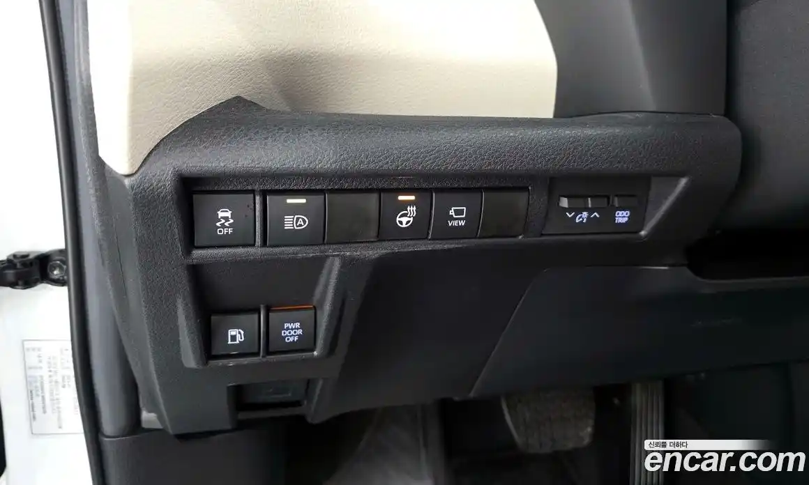 Toyota Sienna 2024 2.5 гидро в Москве № 1249997, фото 22