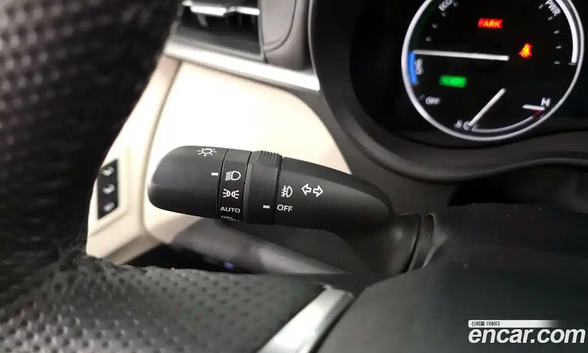 Toyota Sienna 2024 2.5 гидро в Москве № 1249997, фото 29