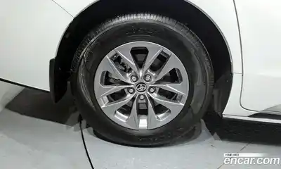 Toyota Sienna 2024 2.5 гидро в Москве № 1249997, миниатюра 5