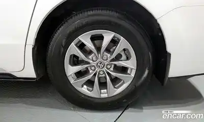 Toyota Sienna 2024 2.5 гидро в Москве № 1249997, миниатюра 7