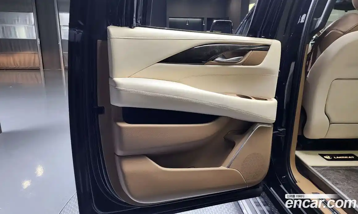 Cadillac Escalade 2020 6.2 гидро в Москве № 1253663, фото 15