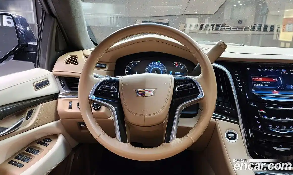 Cadillac Escalade 2020 6.2 гидро в Москве № 1253663, фото 20