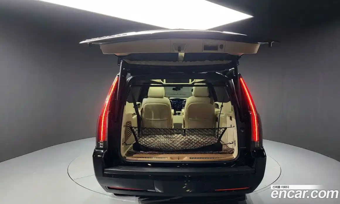 Cadillac Escalade 2020 6.2 гидро в Москве № 1253663, фото 25