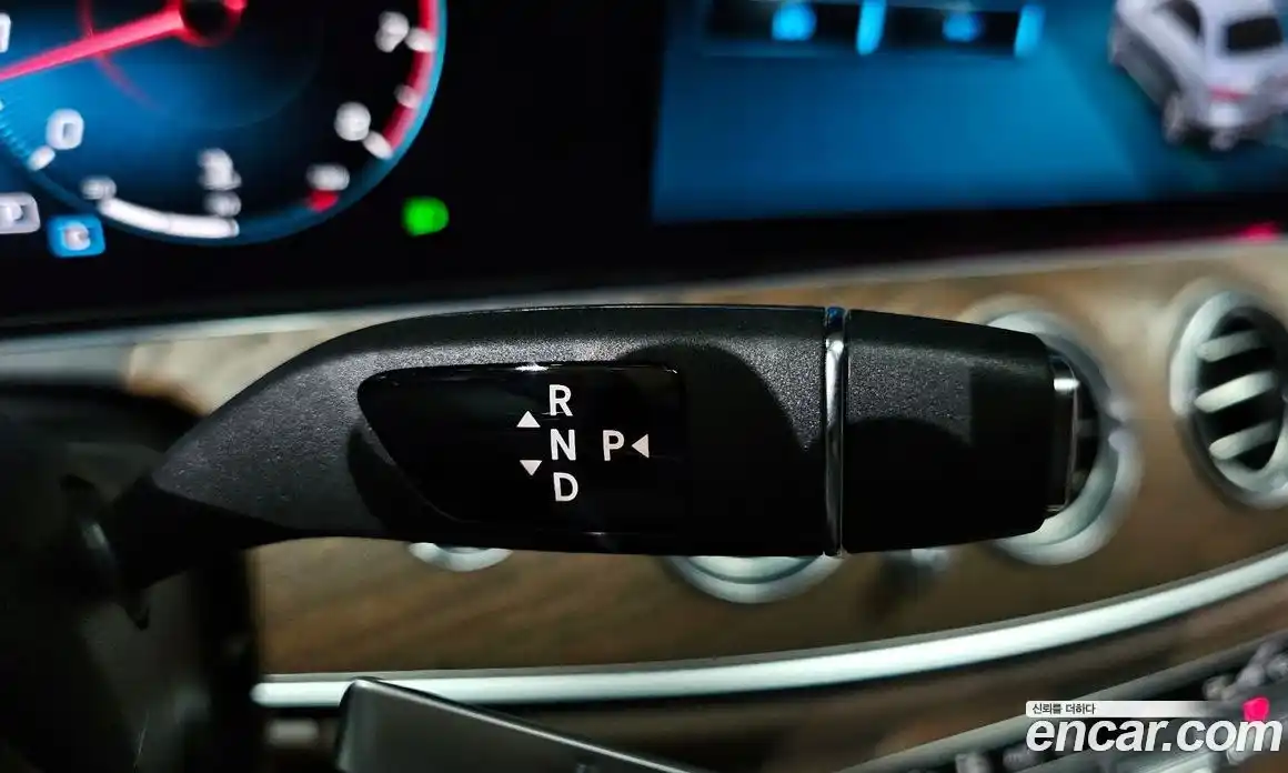 Mercedes-Benz E-Class 2023 2.0 гидро в Москве, фото 12