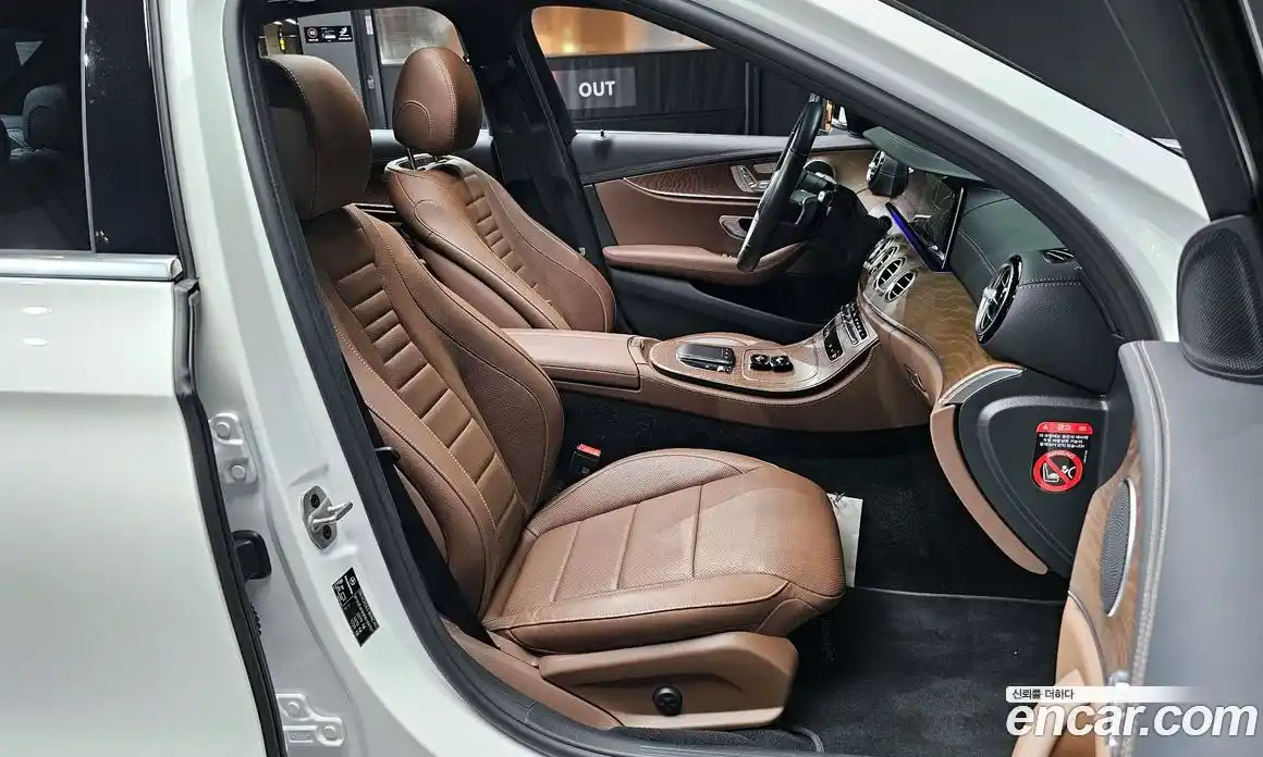 Mercedes-Benz E-Class 2023 2.0 гидро в Москве, фото 16