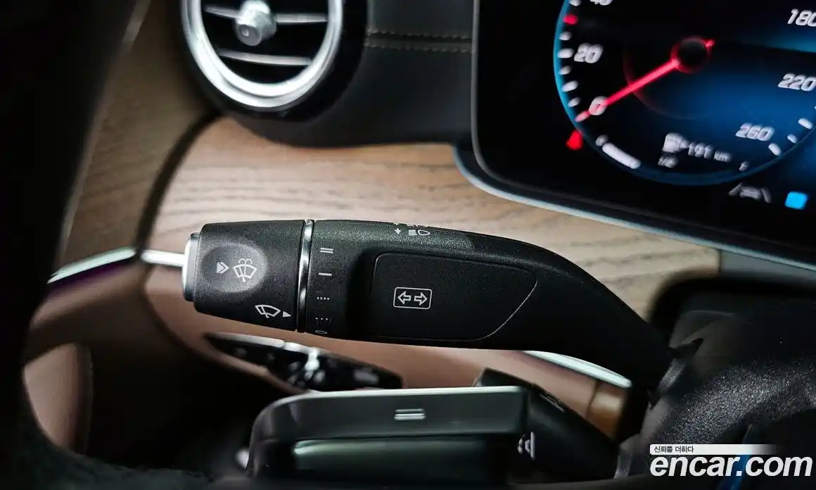 Mercedes-Benz E-Class 2023 2.0 гидро в Москве, фото 28