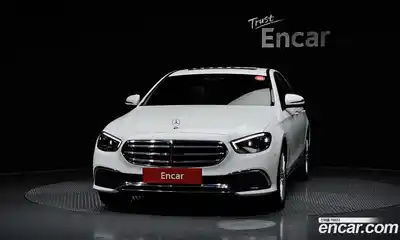 Mercedes-Benz E-Class 2023 2.0 гидро в Москве, миниатюра 3