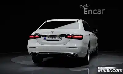 Mercedes-Benz E-Class 2023 2.0 гидро в Москве, миниатюра 4
