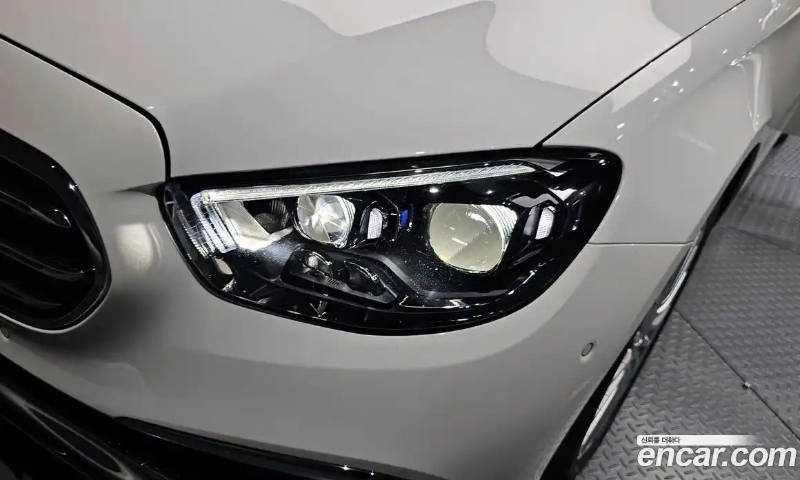 Mercedes-Benz E-Class 2023 2.0 гидро в Москве, фото 8