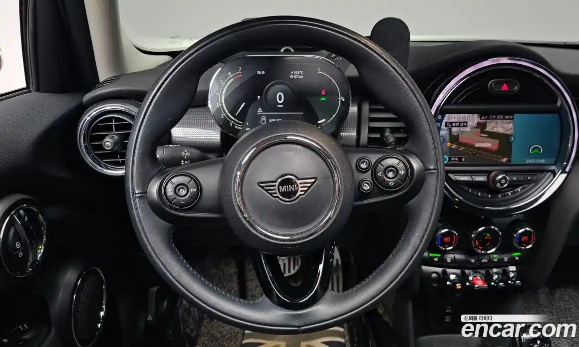 Mini Cooper 2021 1.5 гидро в Москве № 1293298, фото 18