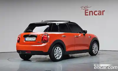 Mini Cooper 2021 1.5 гидро в Москве № 1293298, миниатюра 2