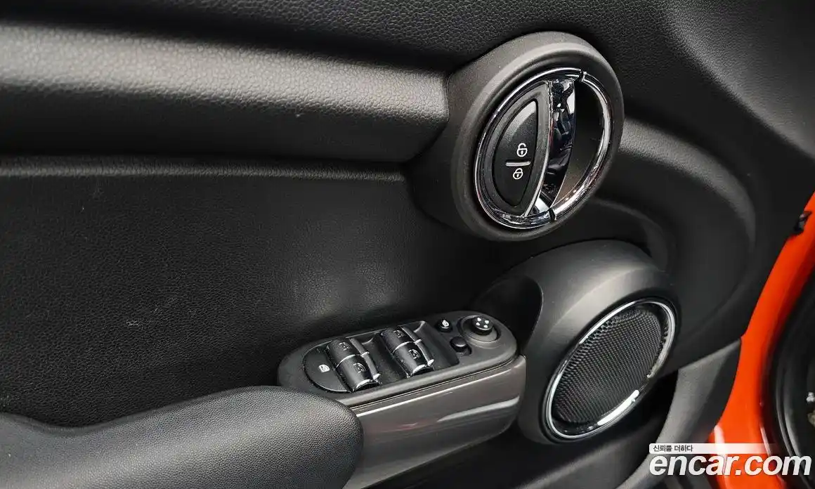 Mini Cooper 2021 1.5 гидро в Москве № 1293298, фото 24