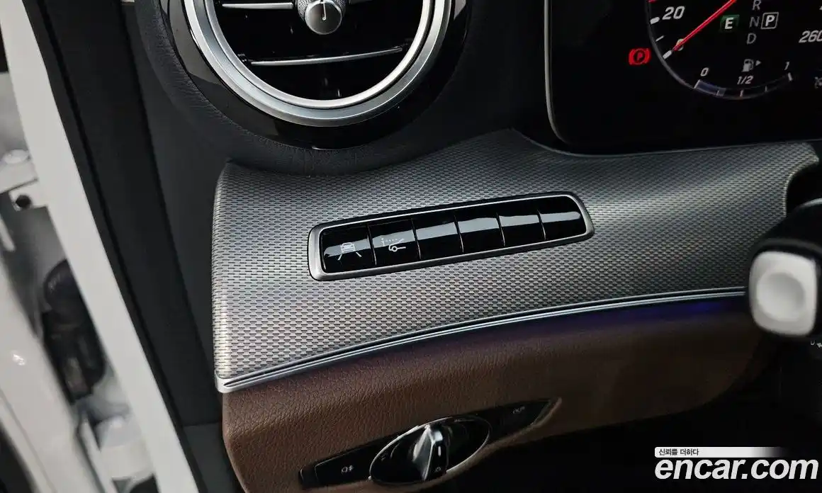 Mercedes-Benz E-Class 2019 2.0 гидро в Москве № 1322024, фото 23