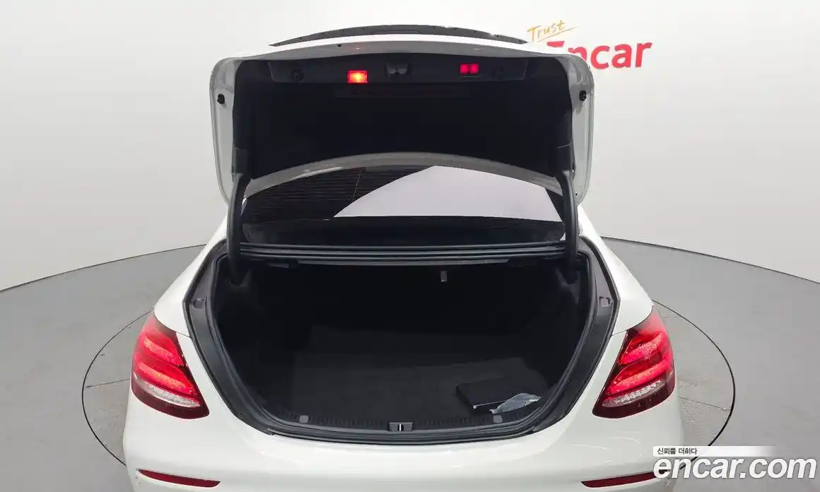 Mercedes-Benz E-Class 2019 2.0 гидро в Москве № 1322024, фото 26