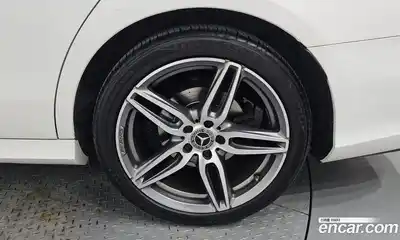 Mercedes-Benz E-Class 2019 2.0 гидро в Москве № 1322024, миниатюра 7