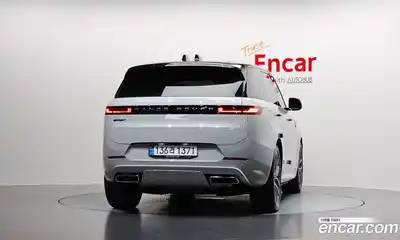 Land Rover Range-Rover Sport 2024 3.0 гидро в Москве № 1322875, миниатюра 4
