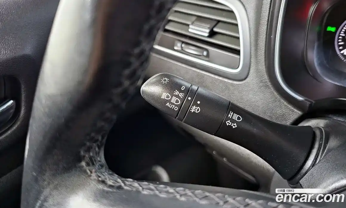 Renault QM6 2017 2.0 гидро в Москве № 1346100, фото 30