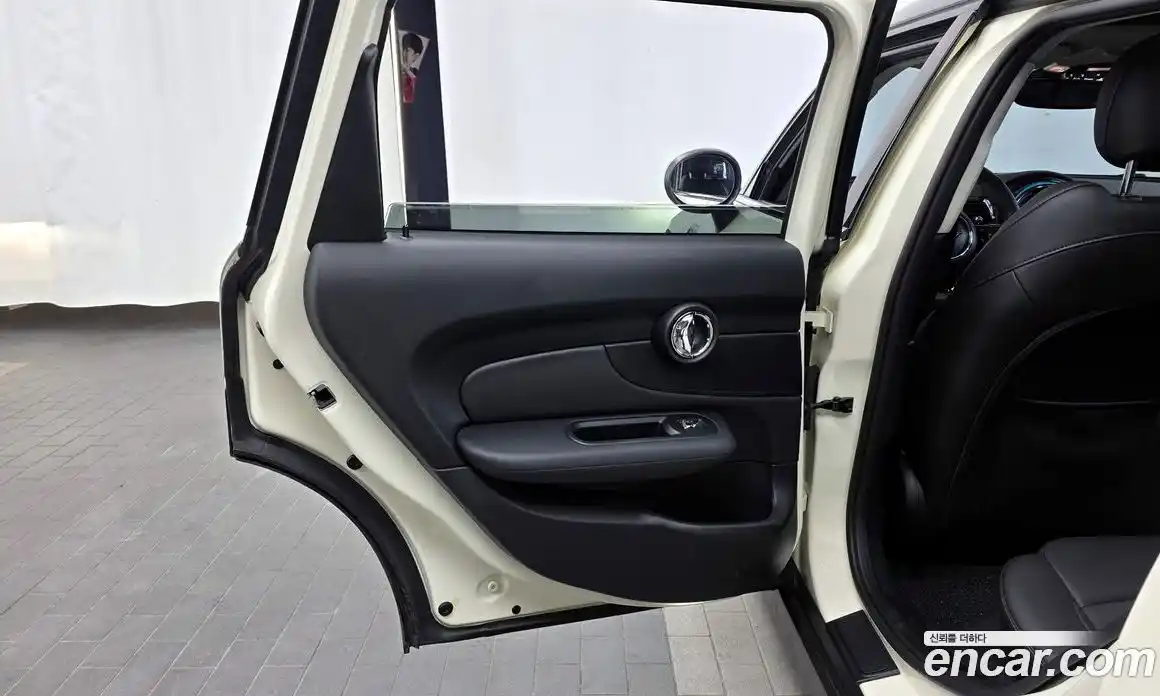 Mini Clubman 2019 1.5 гидро в Москве № 1349708, фото 15