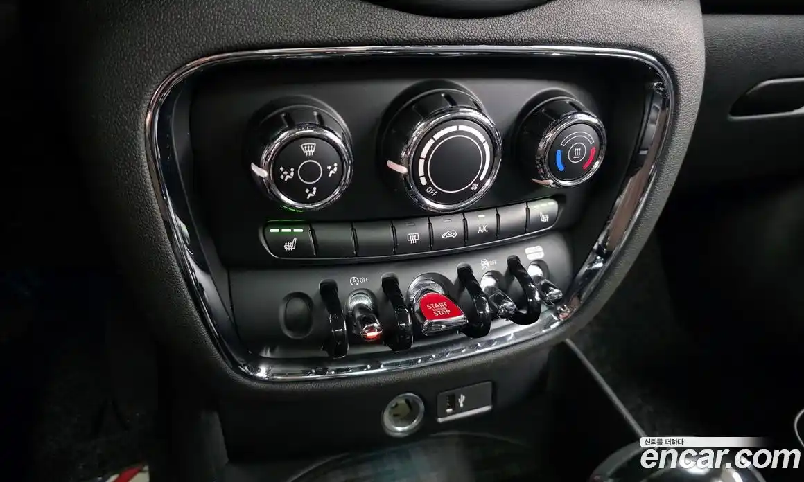 Mini Clubman 2019 1.5 гидро в Москве № 1349708, фото 30