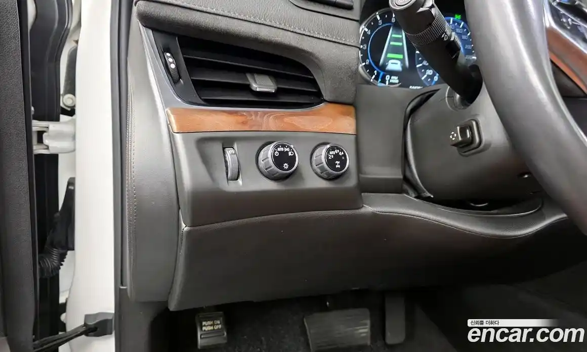 Cadillac Escalade 2018 6.2 гидро в Москве № 1351318, фото 31