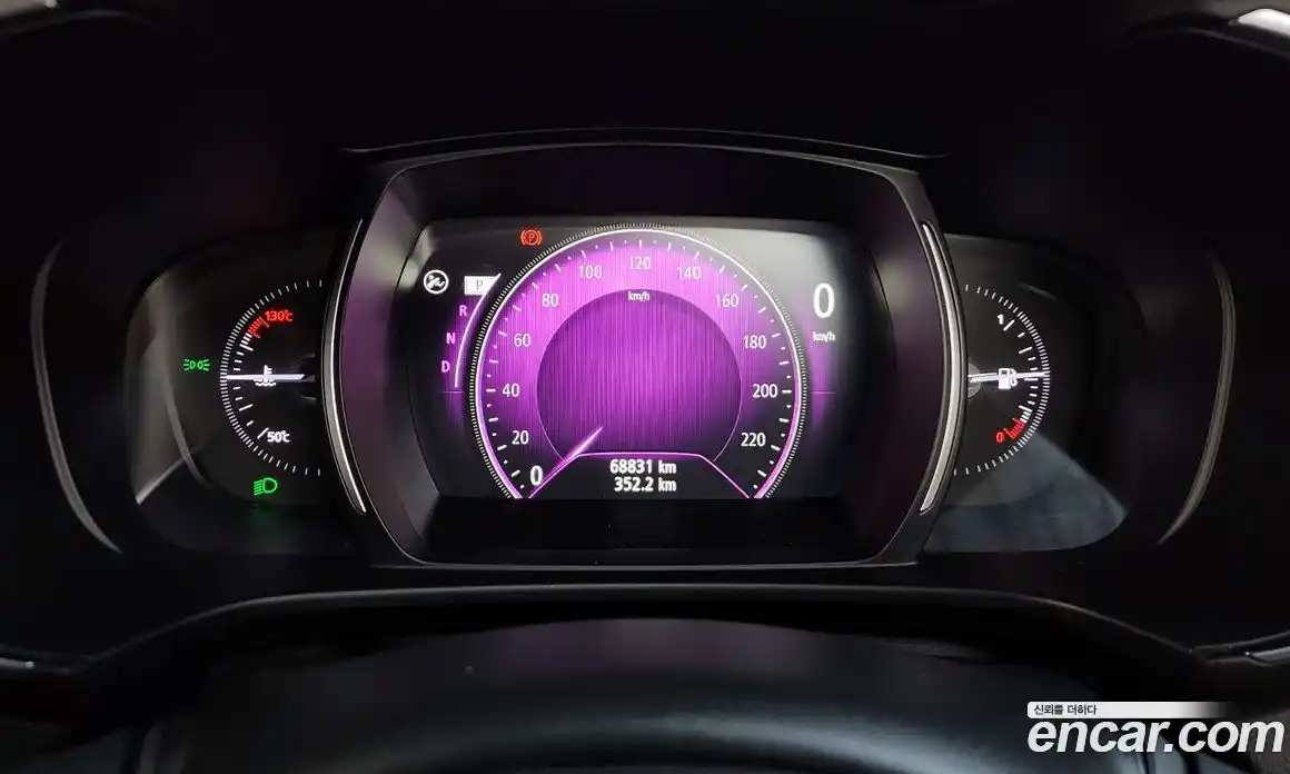 Renault QM6 2017 2.0 гидро в Москве № 1402443, фото 11