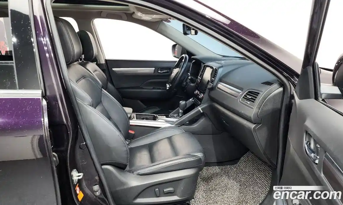 Renault QM6 2017 2.0 гидро в Москве № 1402443, фото 17