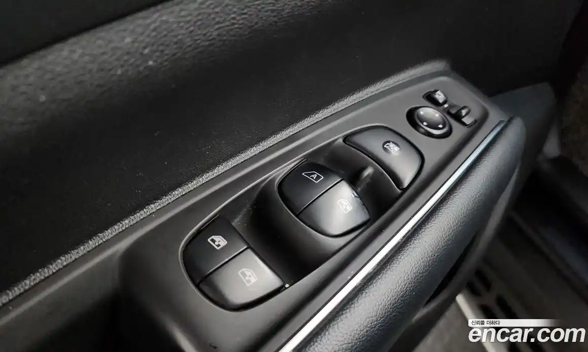 Renault QM6 2017 2.0 гидро в Москве № 1402443, фото 30