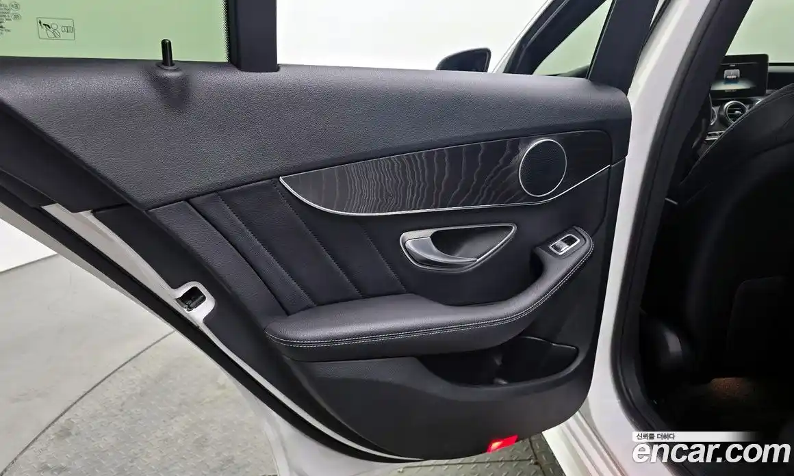 Mercedes-Benz C-Class 2018 2.0 гидро в Москве № 1403767, фото 15