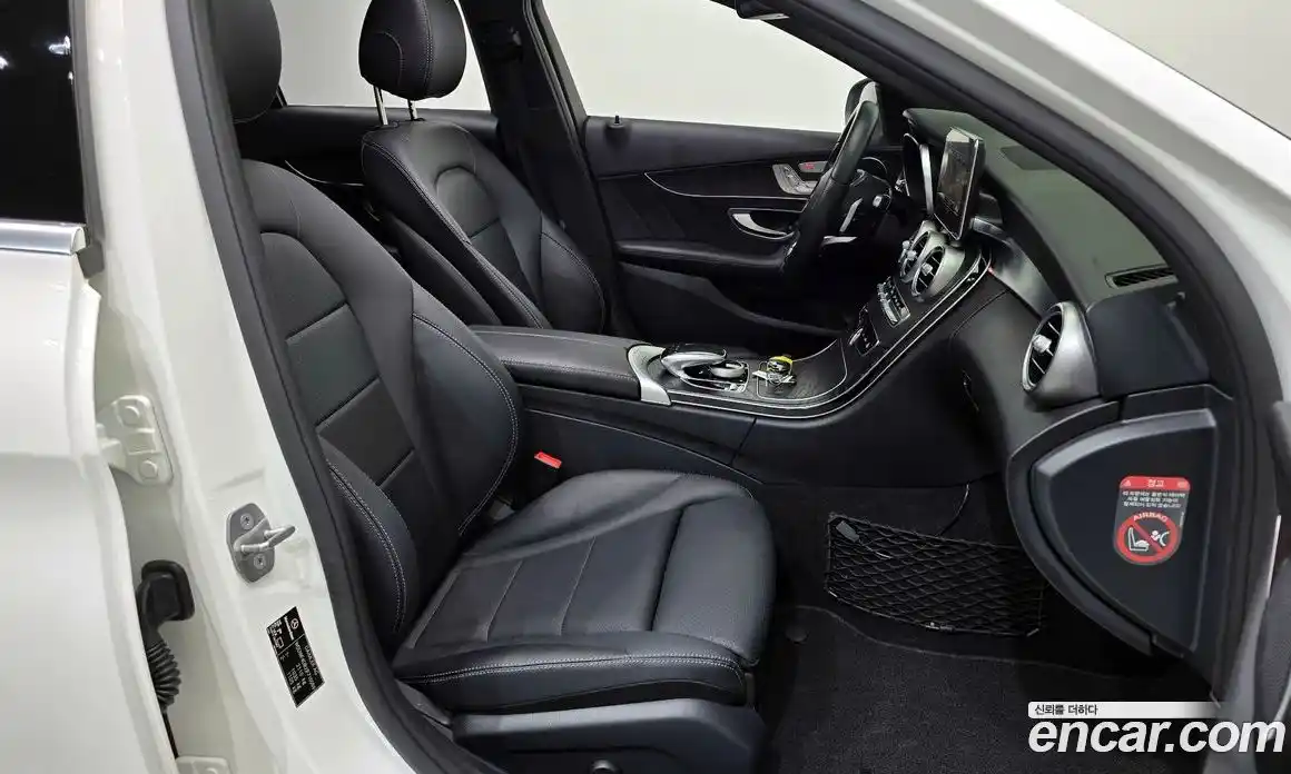 Mercedes-Benz C-Class 2018 2.0 гидро в Москве № 1403767, фото 16