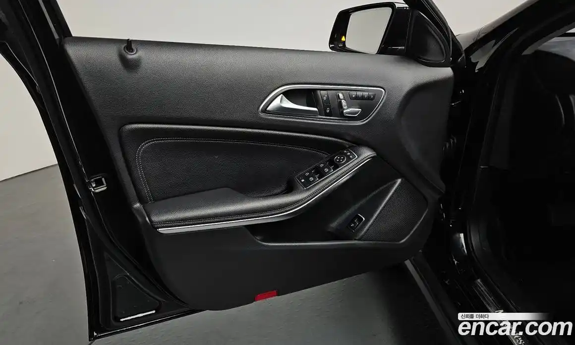 Mercedes-Benz GLA-Class 2017 2.0 гидро в Москве № 1403899, фото 14