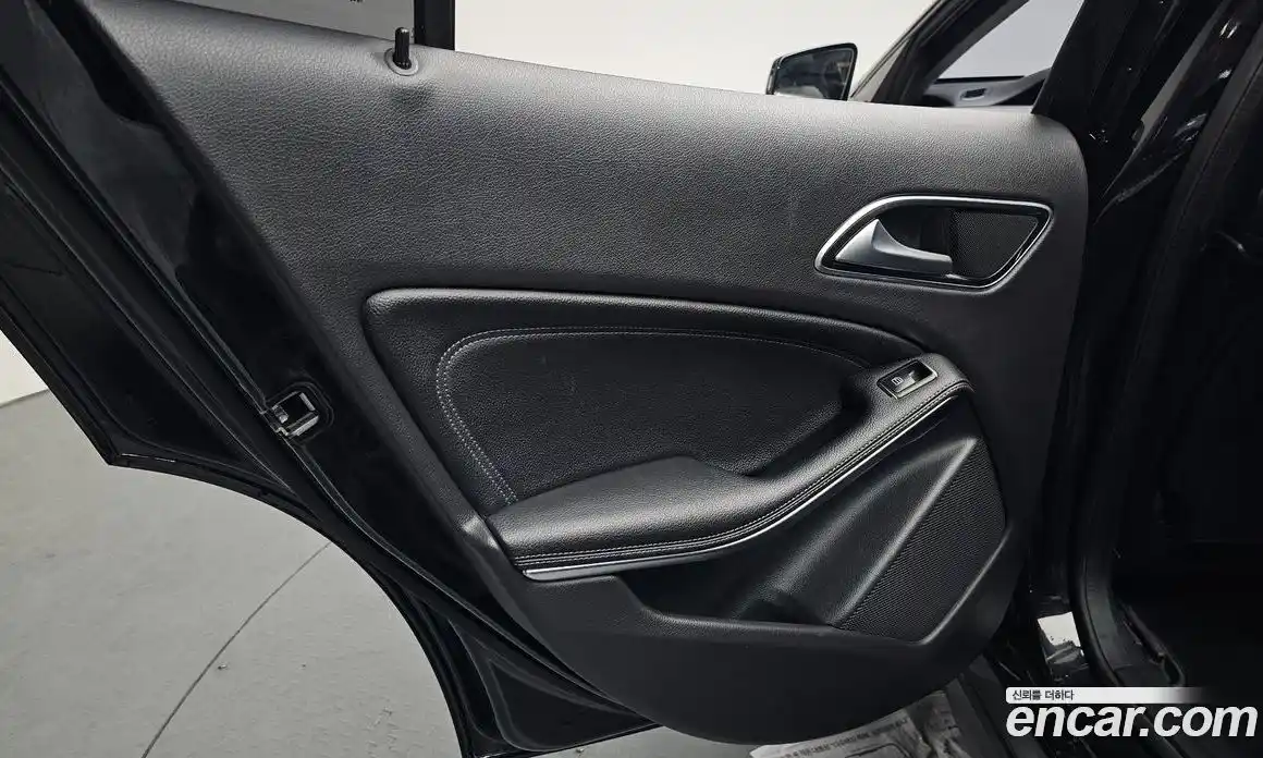 Mercedes-Benz GLA-Class 2017 2.0 гидро в Москве № 1403899, фото 15