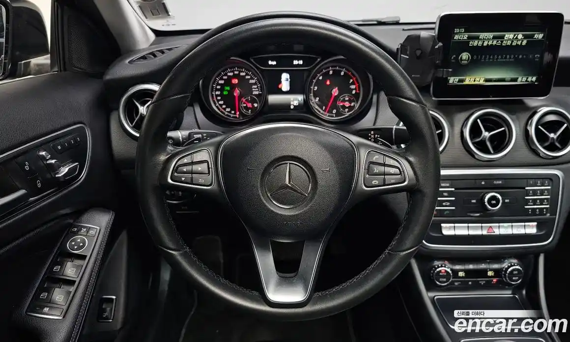 Mercedes-Benz GLA-Class 2017 2.0 гидро в Москве № 1403899, фото 18