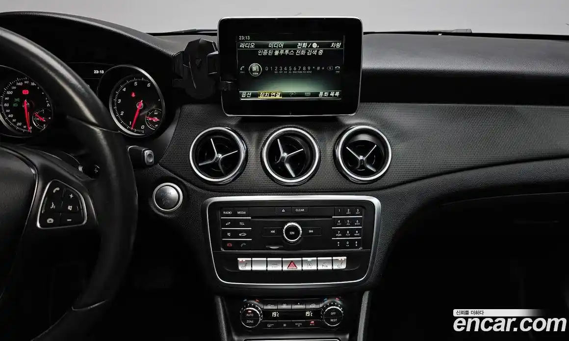 Mercedes-Benz GLA-Class 2017 2.0 гидро в Москве № 1403899, фото 19