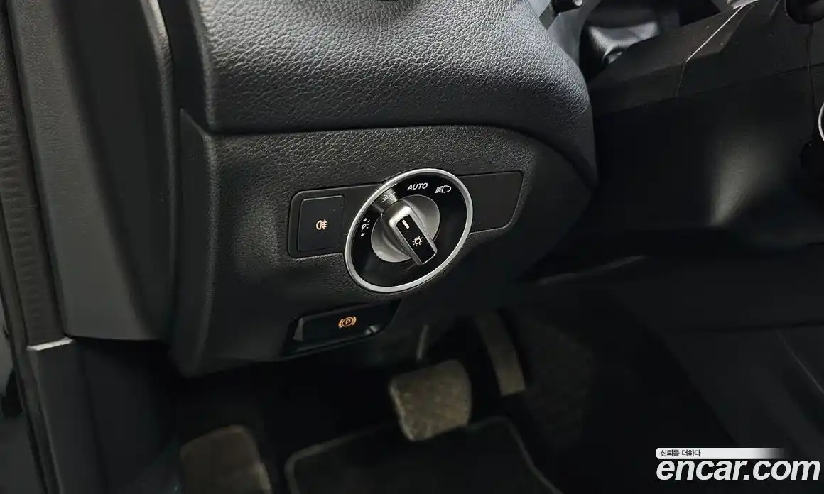 Mercedes-Benz GLA-Class 2017 2.0 гидро в Москве № 1403899, фото 24