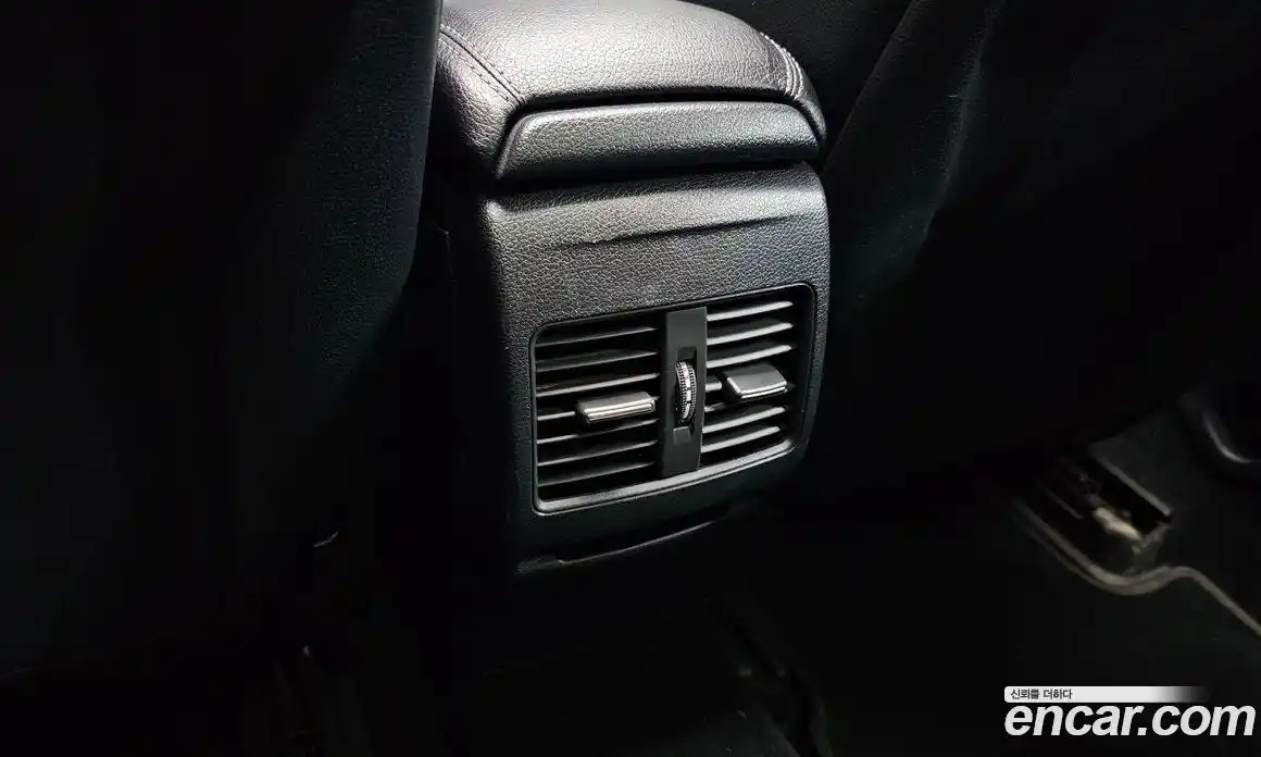 Mercedes-Benz GLA-Class 2017 2.0 гидро в Москве № 1403899, фото 32