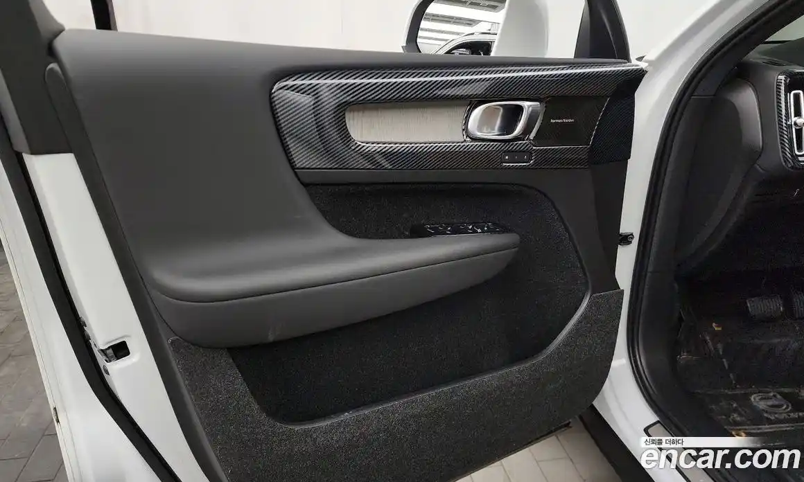 Volvo XC40 2020 2.0 гидро в Москве № 1404692, фото 13