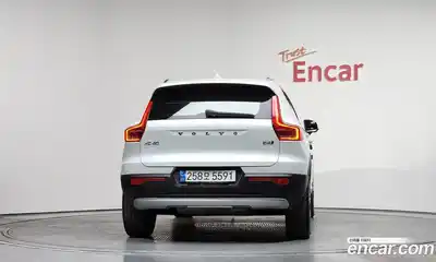 Volvo XC40 2020 2.0 гидро в Москве № 1404692, миниатюра 3