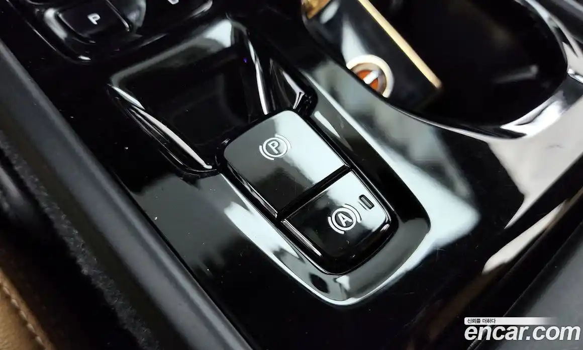 Volvo XC40 2020 2.0 гидро в Москве № 1404692, фото 31