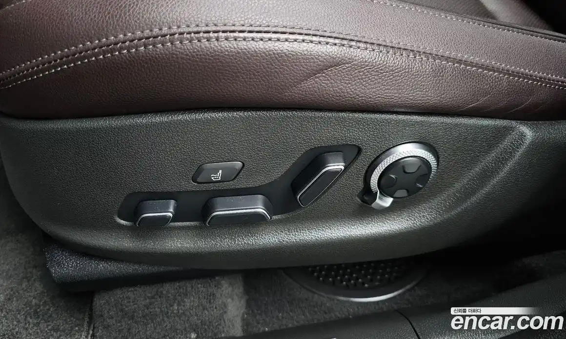 Genesis GV70 2022 2.5 гидро в Москве, фото 30