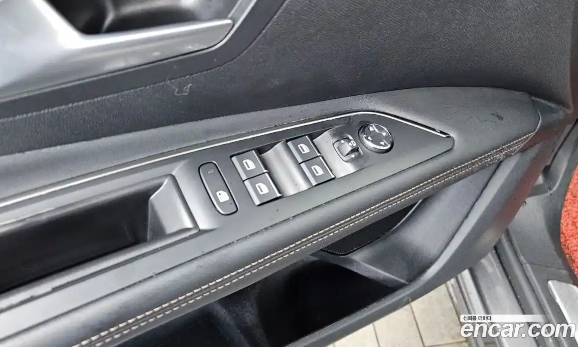 Peugeot 3008 2022 1.2 гидро в Москве, фото 34