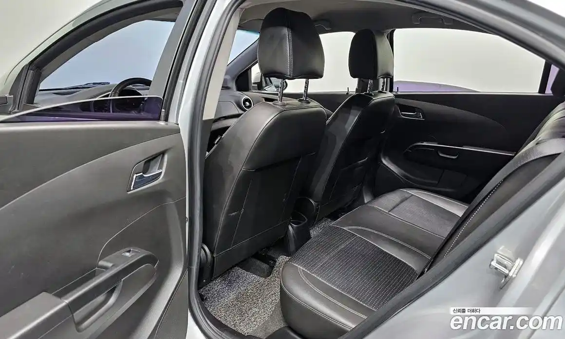 Chevrolet Aveo 2016 1.4 гидро в Москве № 1419857, фото 16