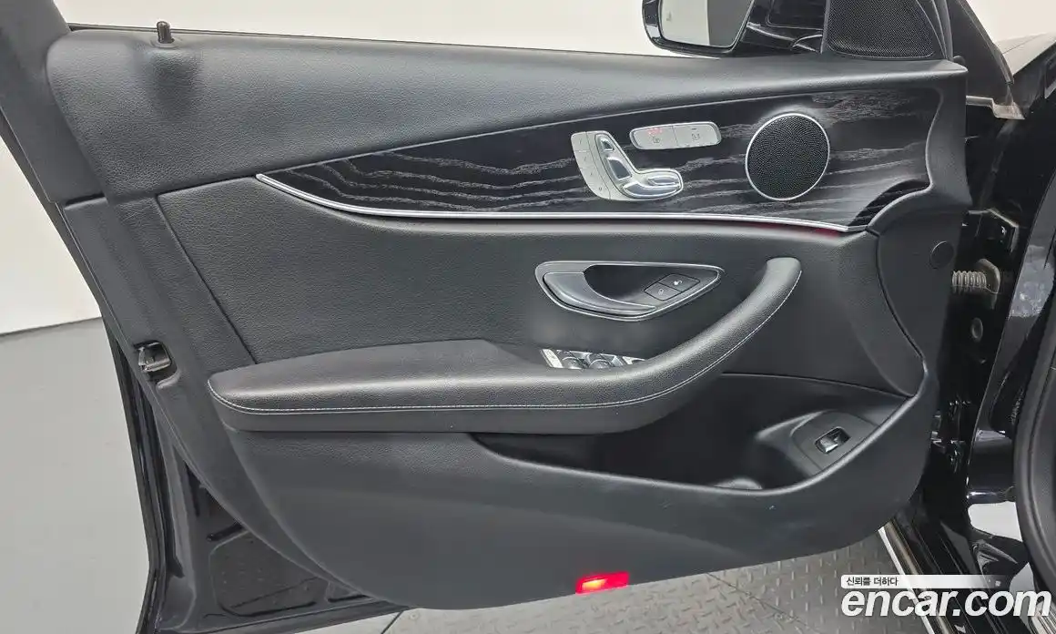 Mercedes-Benz E-Class 2017 1.9 гидро в Москве № 1421978, фото 14