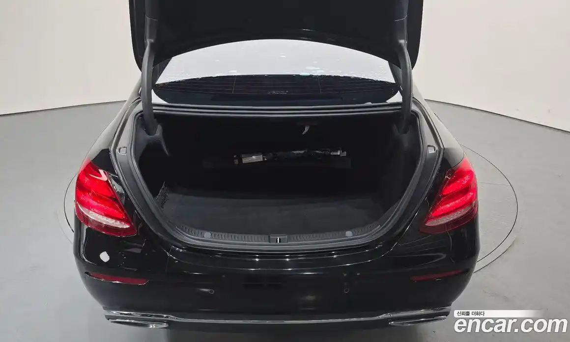 Mercedes-Benz E-Class 2017 1.9 гидро в Москве № 1421978, фото 28