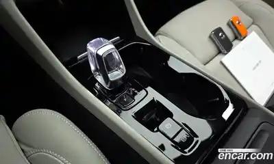 Volvo XC40 2023 2.0 гидро в Москве № 1422883, миниатюра 12