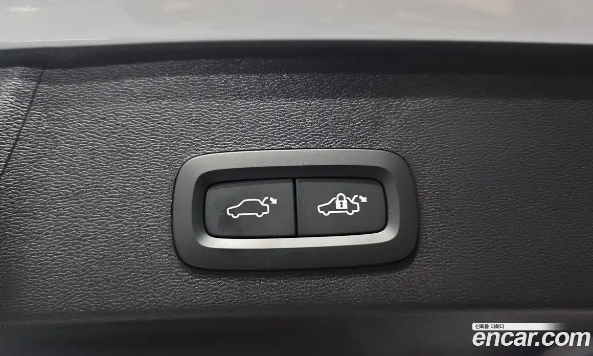 Volvo XC40 2023 2.0 гидро в Москве № 1422883, фото 30