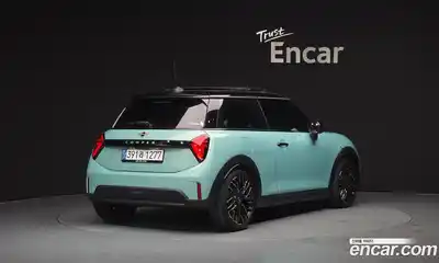 Mini Cooper 2025 2.0 гидро в Москве № 1423504, миниатюра 2