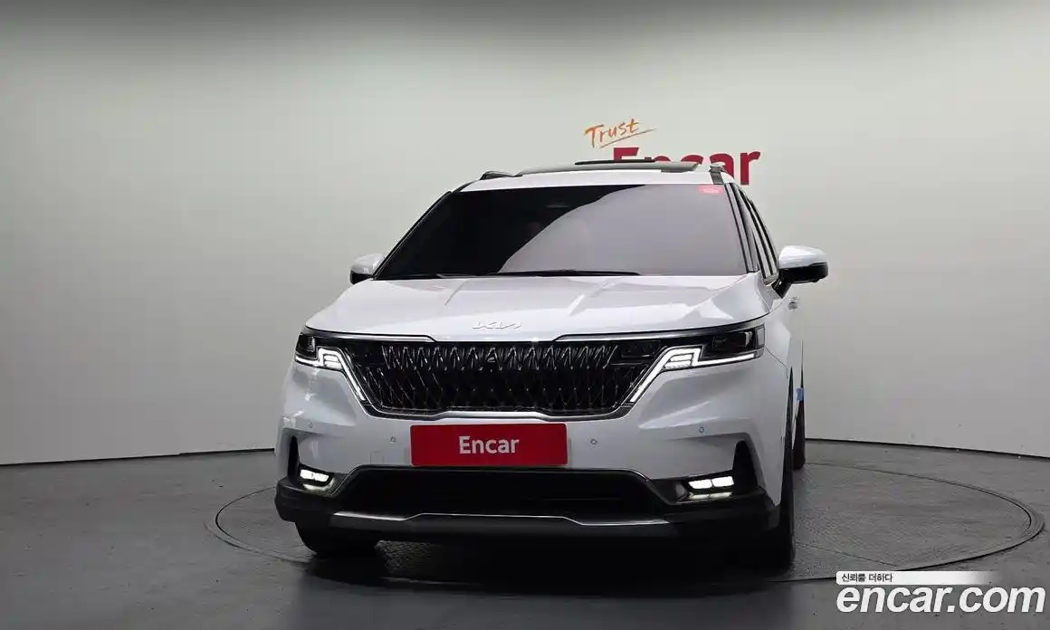 Kia Canival 2023 2.2 гидро в Москве № 1538595, фото 3