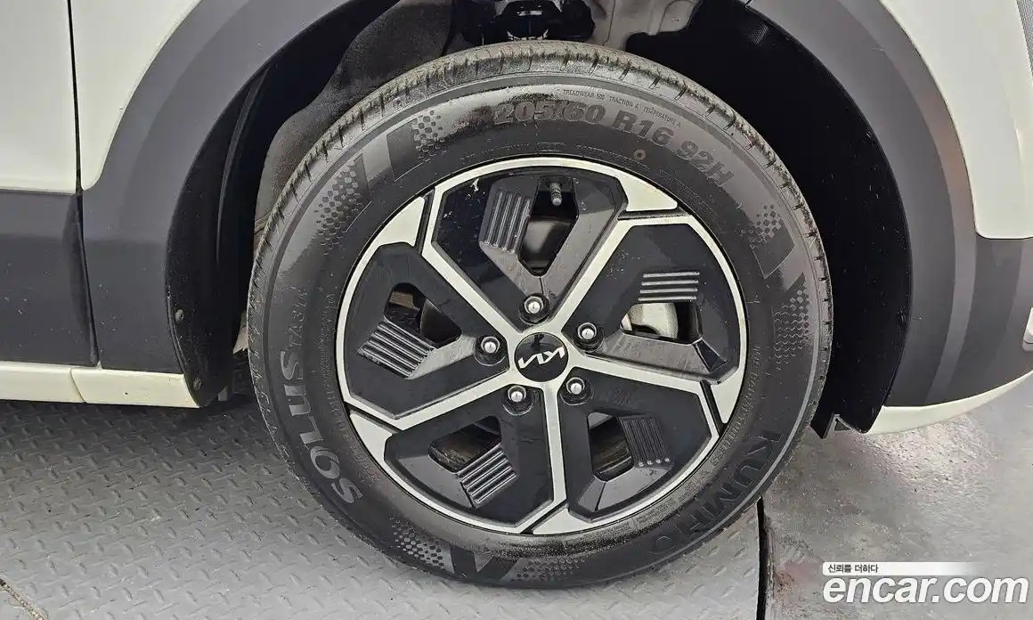 Kia Niro 2022 1.6 гидро в Москве № 1538775, фото 6